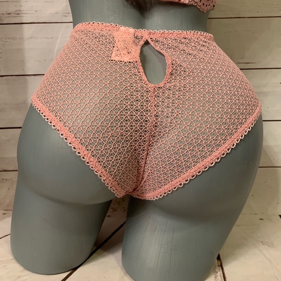 Victoria Secret Set - Picture 5 of 7